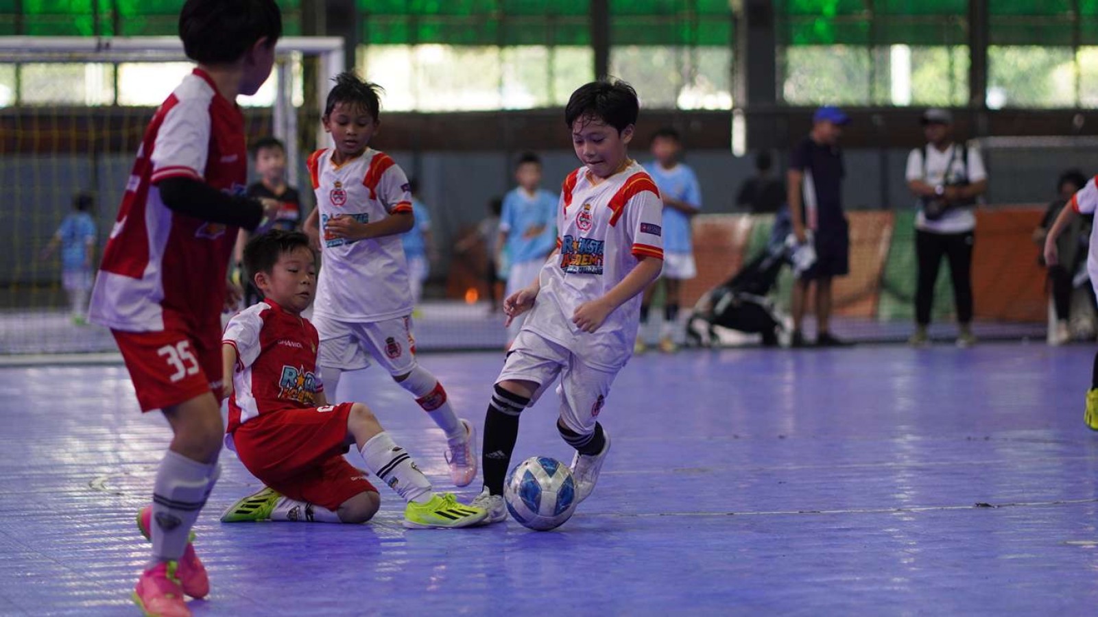  Cara Bertahan dalam Futsal: Dasar-dasar Pertahanan yang Efektif